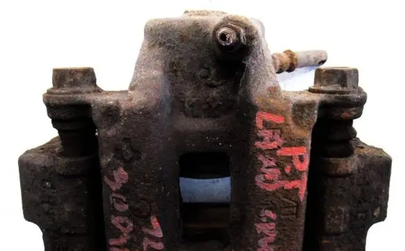 Toyota Land Cruiser (J120) Rear brake caliper