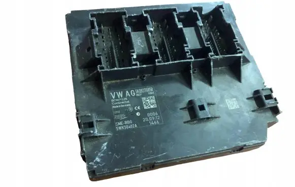 Volkswagen PASSAT B8 Comfort/convenience module 5K0937085R