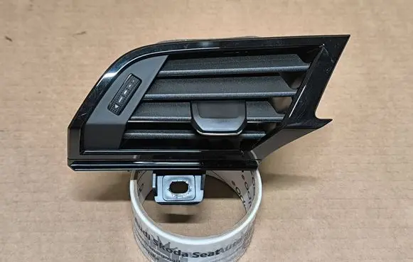 Audi Q3 F3 Dashboard side air vent grill/cover trim 83B820901