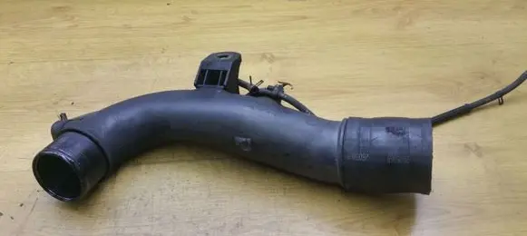 Intercooler hose/pipe