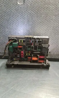 BMW X1 E84 Fuse box set 911944606 9119446