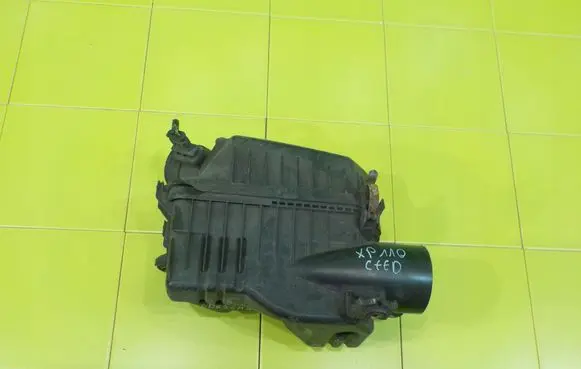 KIA Ceed Air filter box 28110A5800