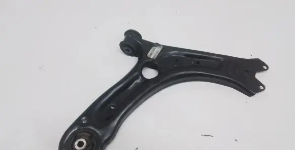 Volkswagen PASSAT B7 USA Front lower control arm/wishbone 561407152C