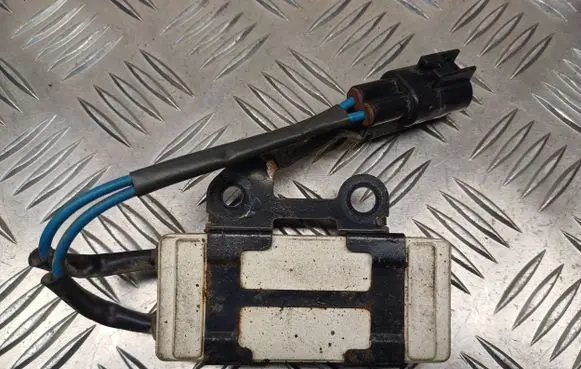Toyota Avensis T250 Coolant fan relay 2468103560