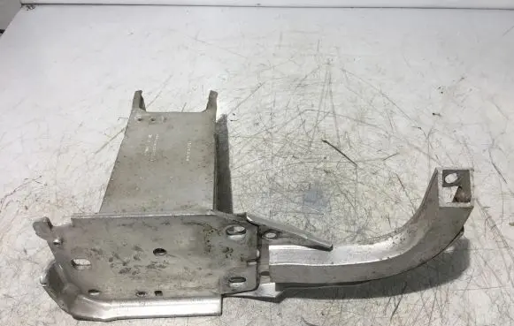 Volkswagen PASSAT B7 Front bumper shock/impact absorber 4G0807133F C357796260