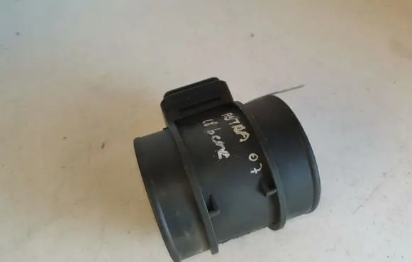 Opel Zafira B Mass air flow meter 55353813