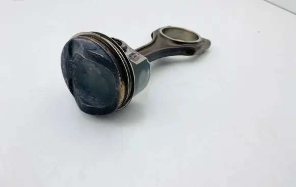 Audi Q7 4M Piston R6EH