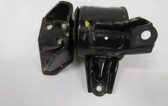 KIA Sportage Gearbox mounting bracket