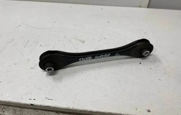 Skoda Superb B8 (3V) Rear upper control arm/wishbone 5Q0501529F