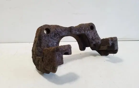 Volkswagen Transporter - Caravelle T5 Front Brake Caliper Pad/Carrier 