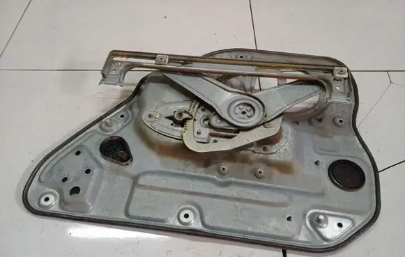 Volvo V50 Sliding door window regulator with motor 8679082
