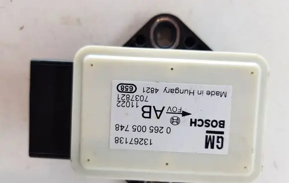 Opel Meriva B ESP acceleration yaw rate sensor 13267138 0265005748