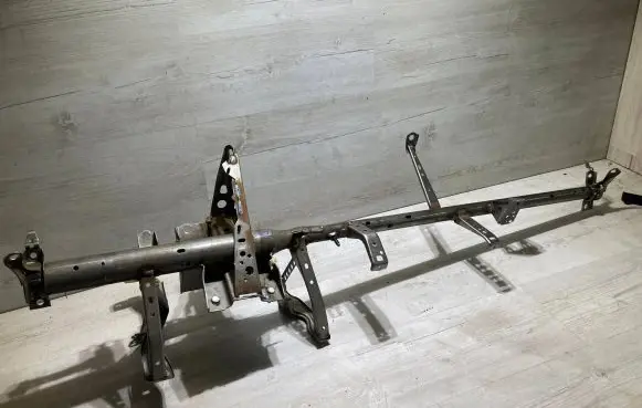 Toyota Yaris Dashboard cross member/frame bar 