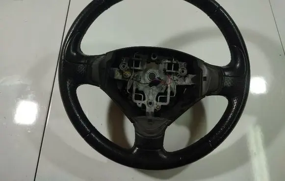 Peugeot 207 Steering wheel 
