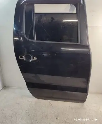 Volkswagen Amarok Rear door