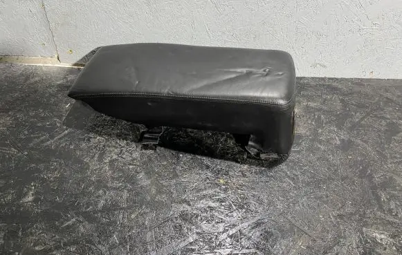 Bentley Arnage Armrest