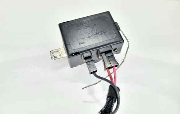 Mercedes-Benz ML W163 Aerial antenna filter 1638200289