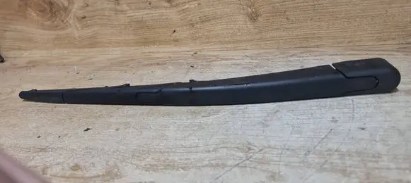Ford Kuga I Rear wiper blade arm 