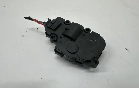 BMW X3 G01 Air flap motor/actuator T52579A