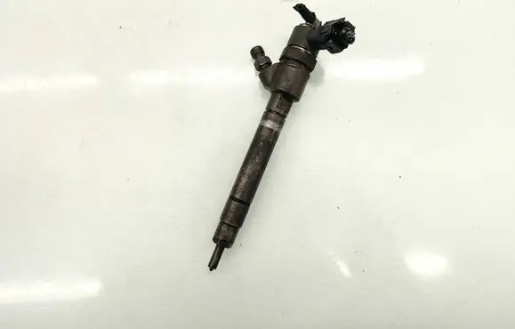 Volvo V70 Fuel injector 30777526 0445110