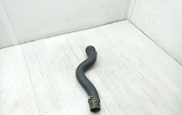 Peugeot 3008 I Engine coolant pipe/hose
