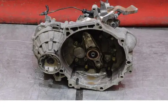 Volkswagen Golf IV Manual 6 speed gearbox GQQ