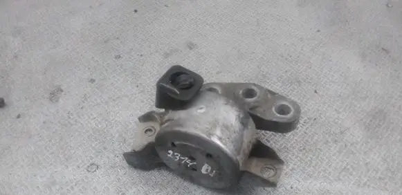 Opel Corsa D Gearbox mount 13130741