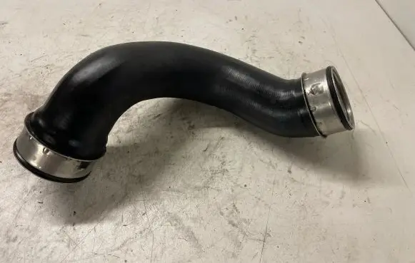 Mercedes-Benz E W211 Intercooler hose/pipe A2115280782