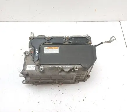 Toyota Prius+ (ZVW40) Voltage converter inverter G920028030 G920147053