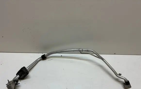 Audi A4 S4 B9 Air conditioning (A/C) pipe/hose 8W0816738Q