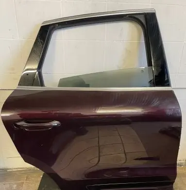 Porsche Macan (95B) Rear door
