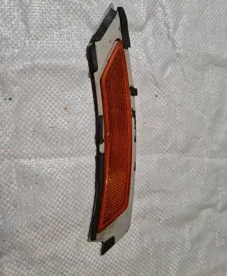BMW 3 E90 E91 Front reflector 7205397