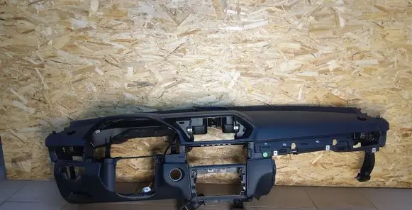 Mercedes-Benz E W212 Dashboard A2126802387