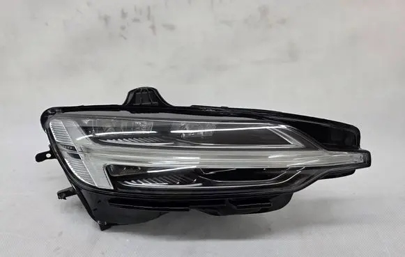 Volvo S60 Headlight/headlamp 32404682 SP32404682