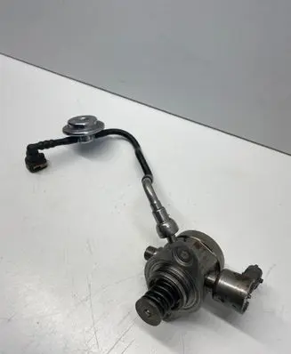 Ford Focus Fuel injection high pressure pump CM5G9D376GA 0261520095 2006960302