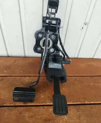 Citroen C5 Aircross Pedal assembly 9854546980
