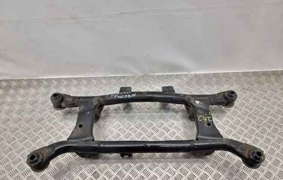 Hyundai Tucson JM Rear subframe 