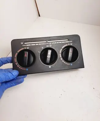Mercedes-Benz W123 Climate control/heater control trim 