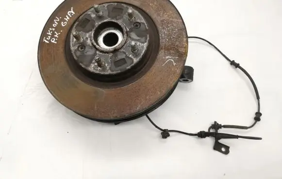 Hyundai Tucson TL Front wheel hub