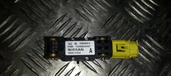 Nissan Primera Airbag deployment crash/impact sensor 98830AV600