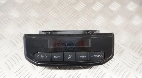 Toyota Highlander XU70 Climate control unit 559000E690
