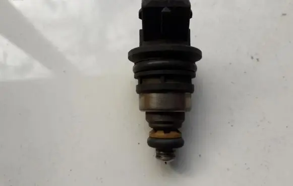 Peugeot 405 Fuel injector 0280155505 371060