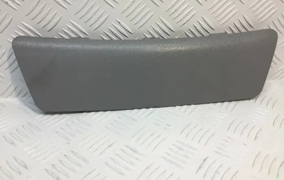 Mercedes-Benz C W203 Other trunk/boot trim element A2037470771