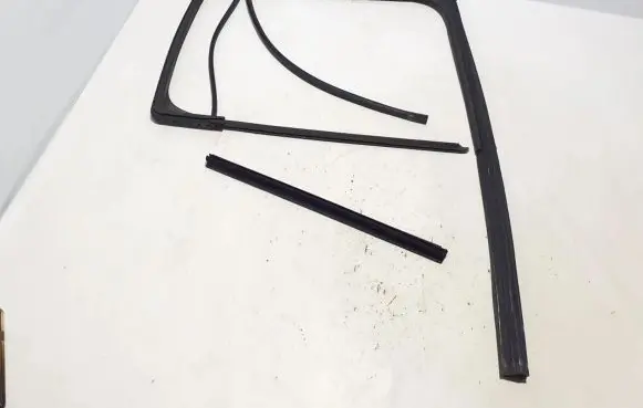 Volkswagen Amarok Rubber seal rear door 2H7839471B