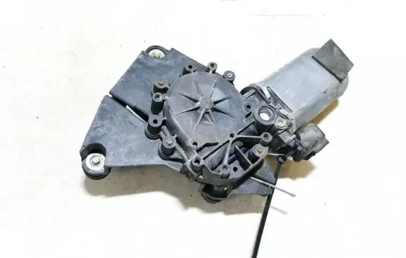 Subaru Impreza I Front door window regulator motor
