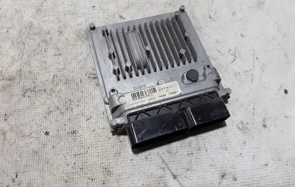 Mercedes-Benz CLA C117 X117 W117 Engine control unit/module A6519003001