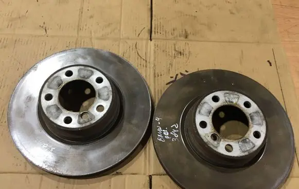 BMW 3 F30 F35 F31 Rear brake disc 6864899