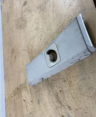 BMW 5 GT F07 (B) pillar trim (top) 112520