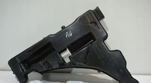 Audi A4 S4 B9 Windshield washer fluid reservoir/tank 
