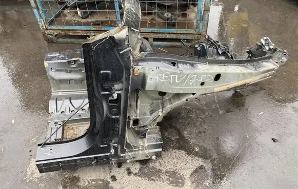 Mercedes-Benz GLC C254 Front quarter panel 